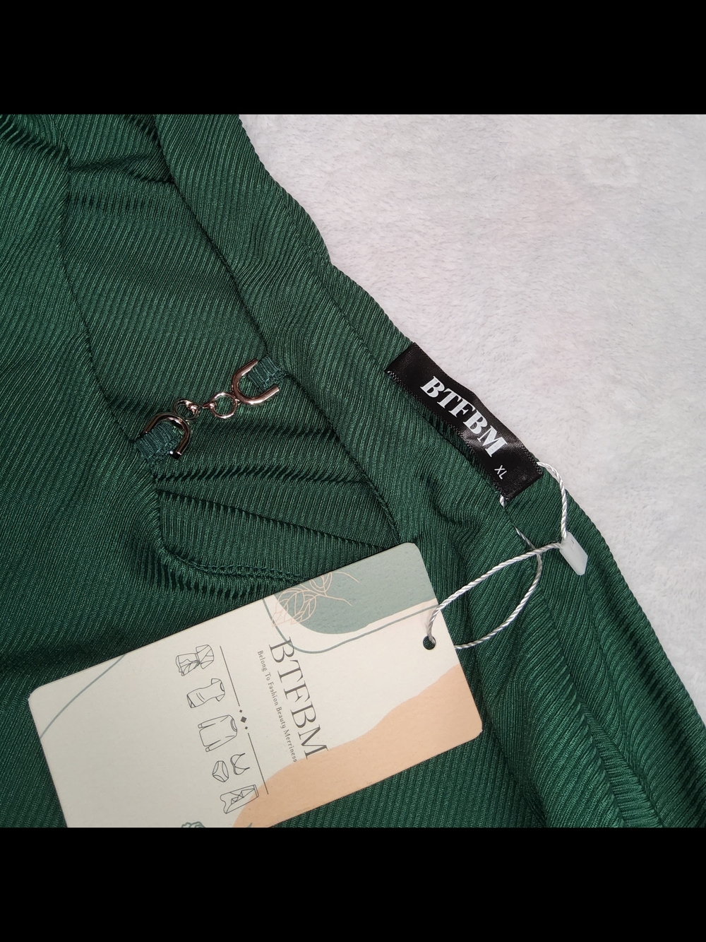 Asymmetrical One-Shoulder Green Ribbed Ruched Dress - Picture 2 of 2